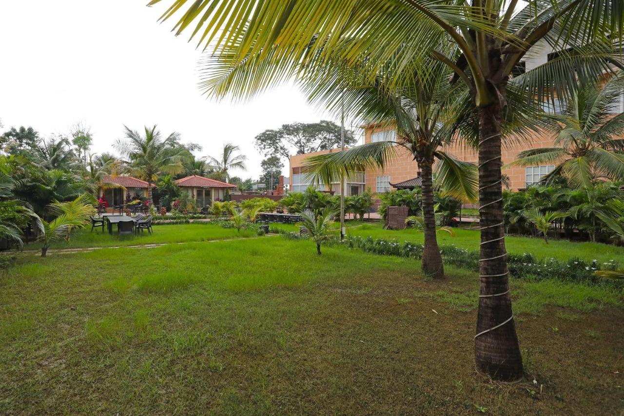 The Grand Neelam Hotel Rāipur Kültér fotó
